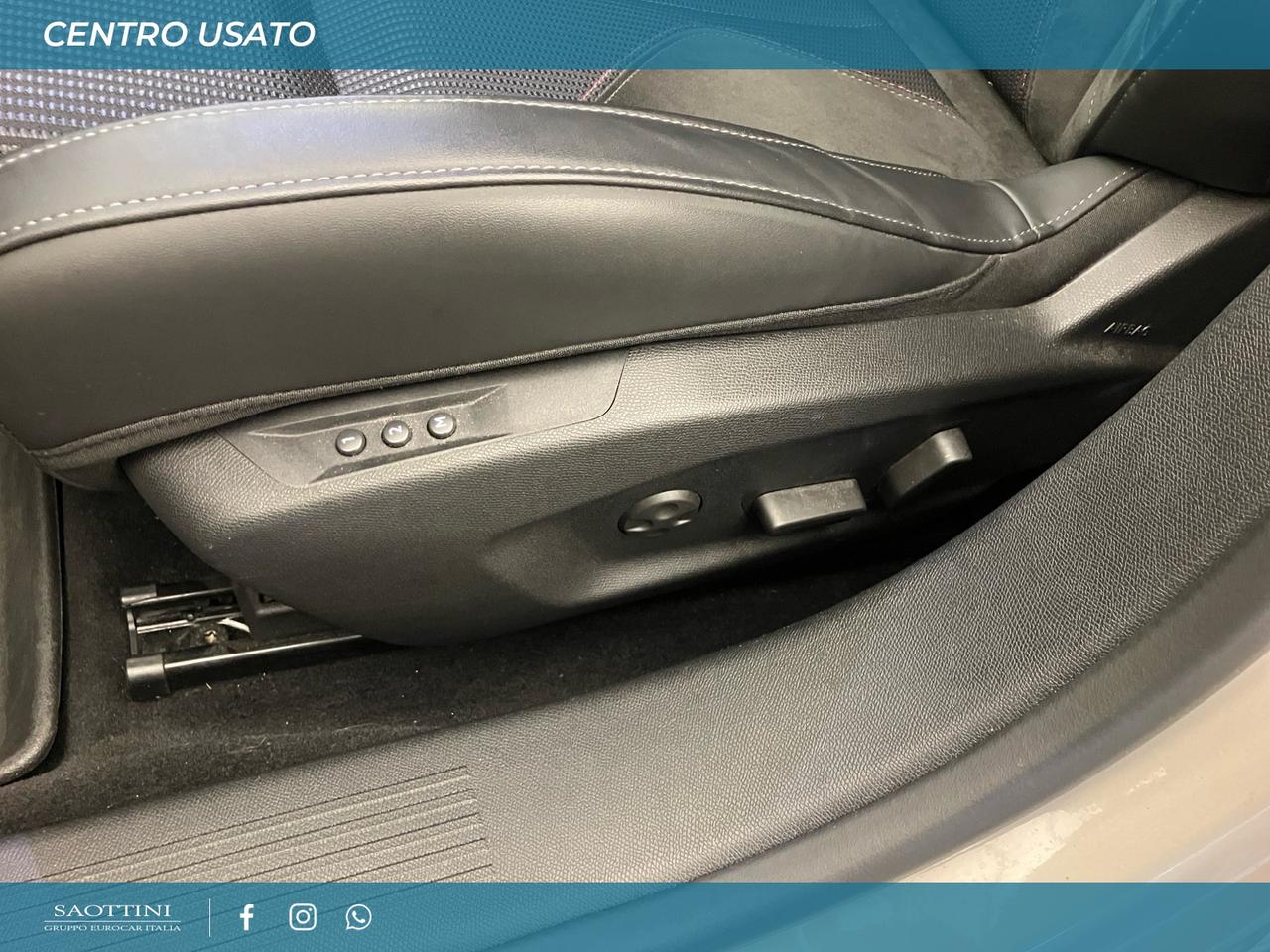 1.5 bluehdi Performance line + 130 CV Auto