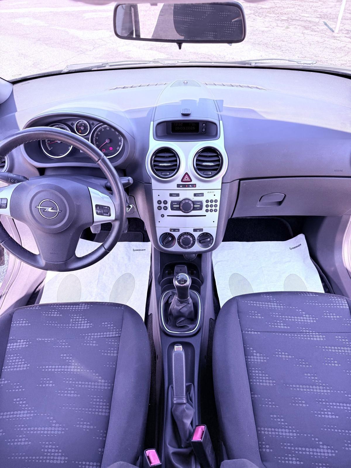 Opel Corsa 1.2 5 porte Ok neopatentati