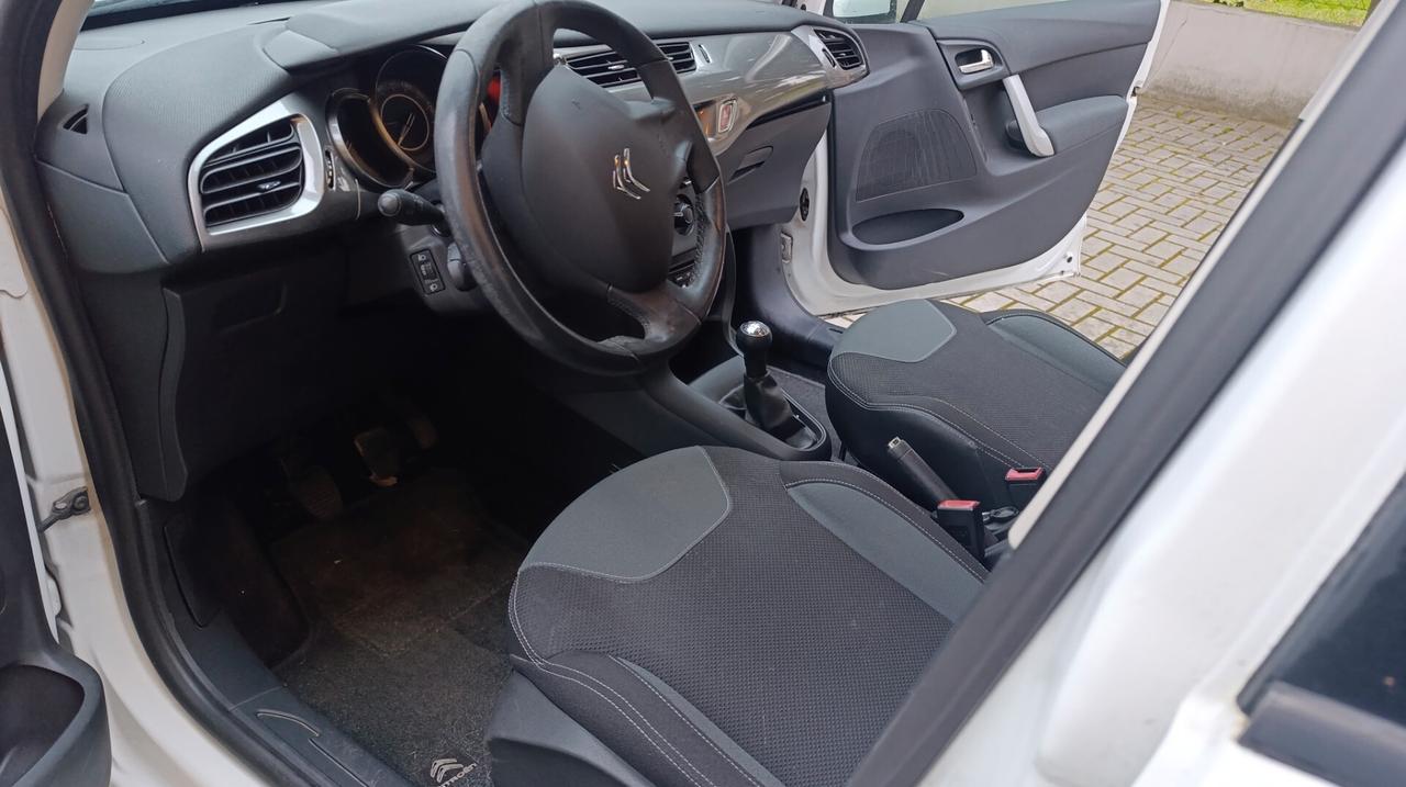 Citroen C3 1.1 benzina euro 5 OK NEOPATENTATI