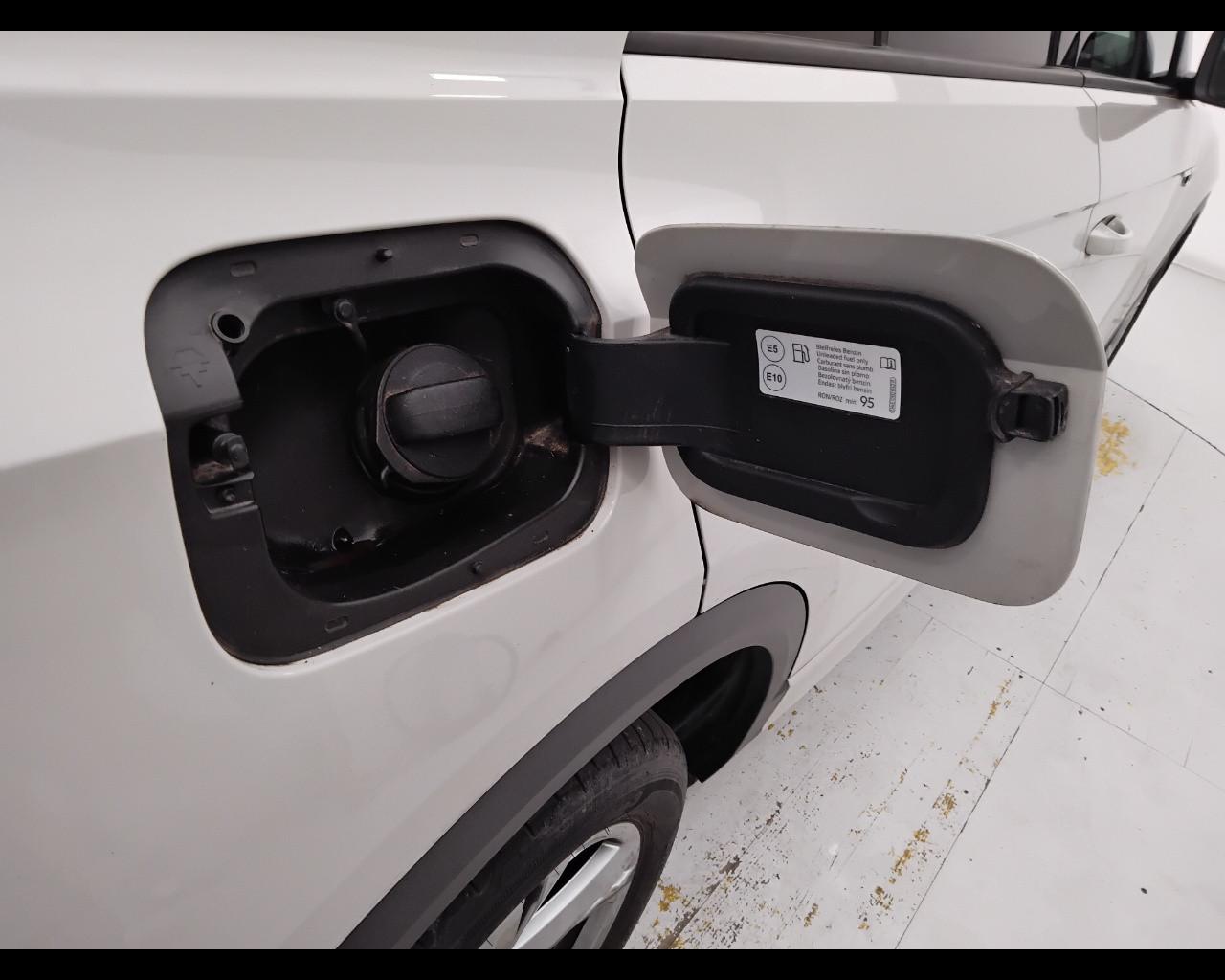 VOLKSWAGEN T-Roc I 2022 - T-Roc 1.0 tsi R-Line 110cv