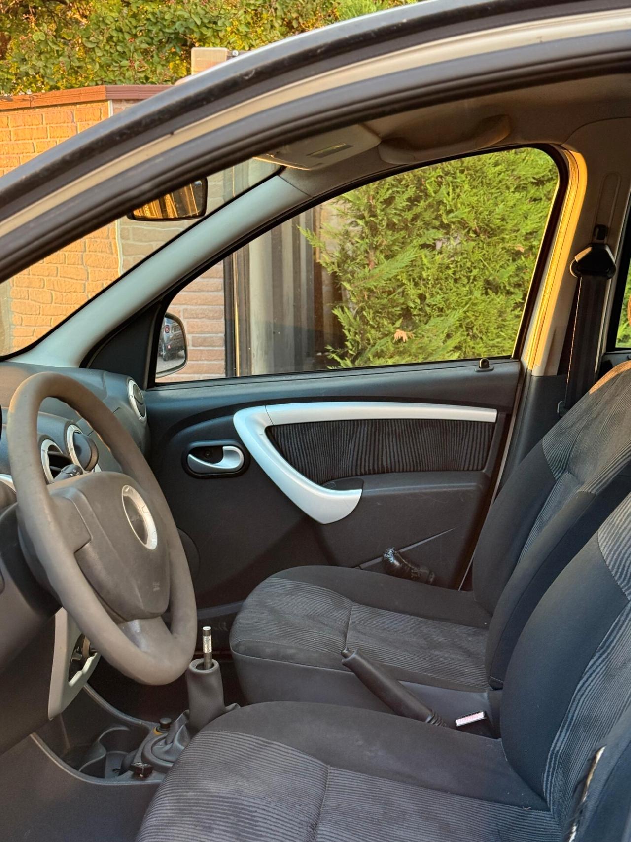 Dacia Sandero 1.4 8V GPL Lauréate