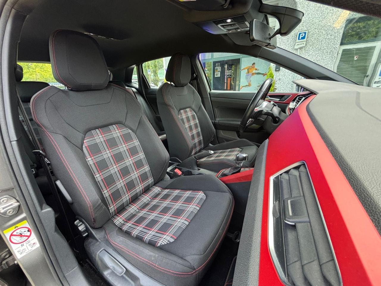Volkswagen Polo 2.0 TSI DSG GTI BlueMotion Technology