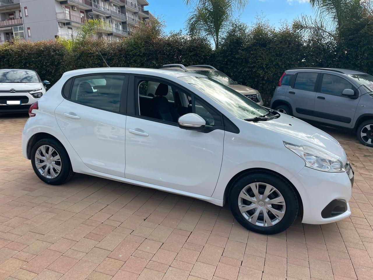 Peugeot 208 "Finanziabile Senza Busta Paga"