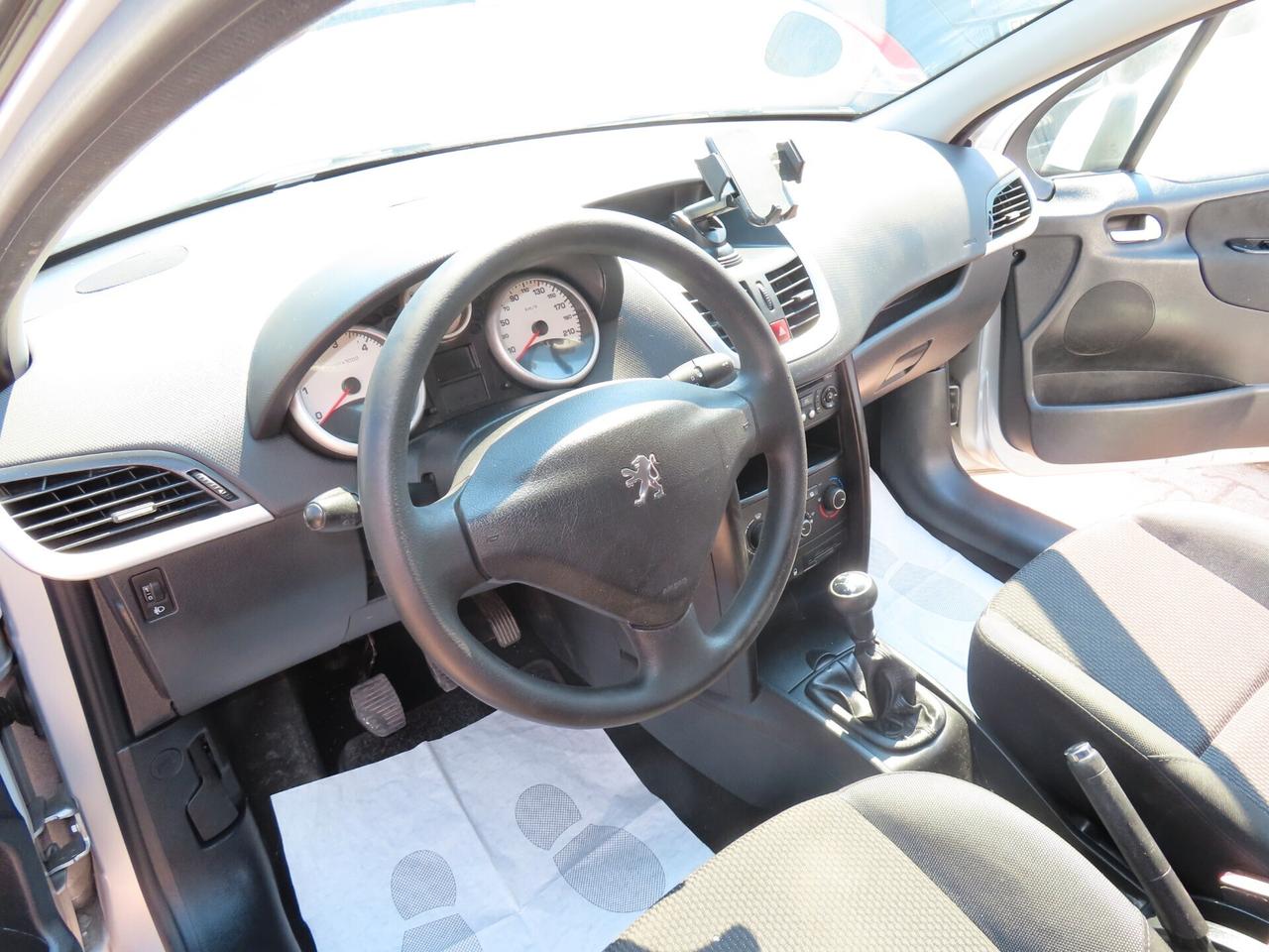 Peugeot 207 1.6 HDi 90 CV 100.000 KM CERT 2010