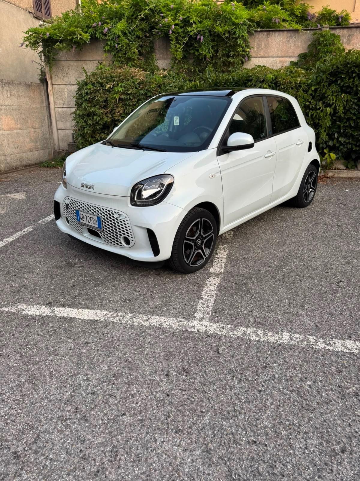 Smart ForFour EQ Pulse