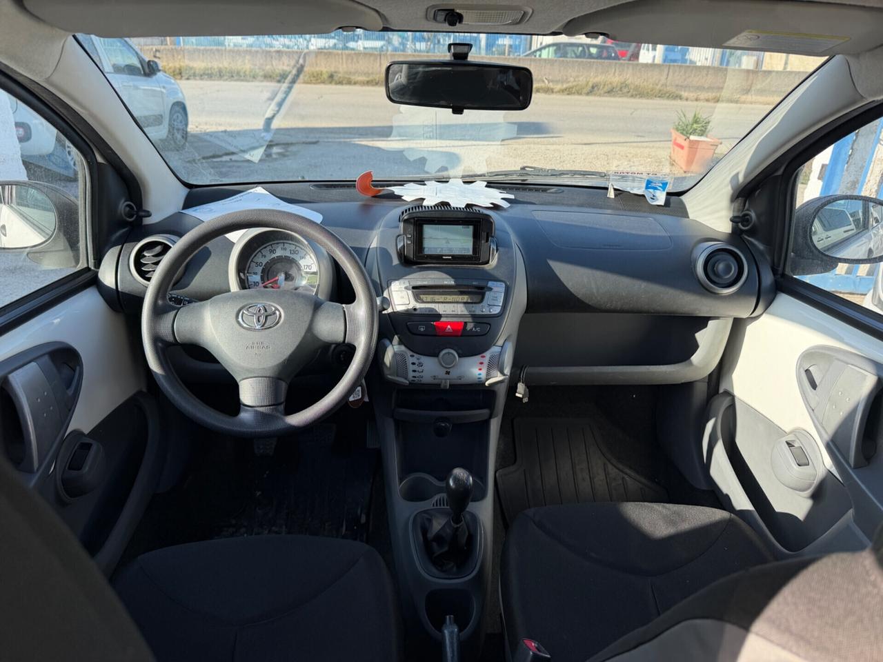 Toyota Aygo 1.0 5 porte Now Connect “NAVI”