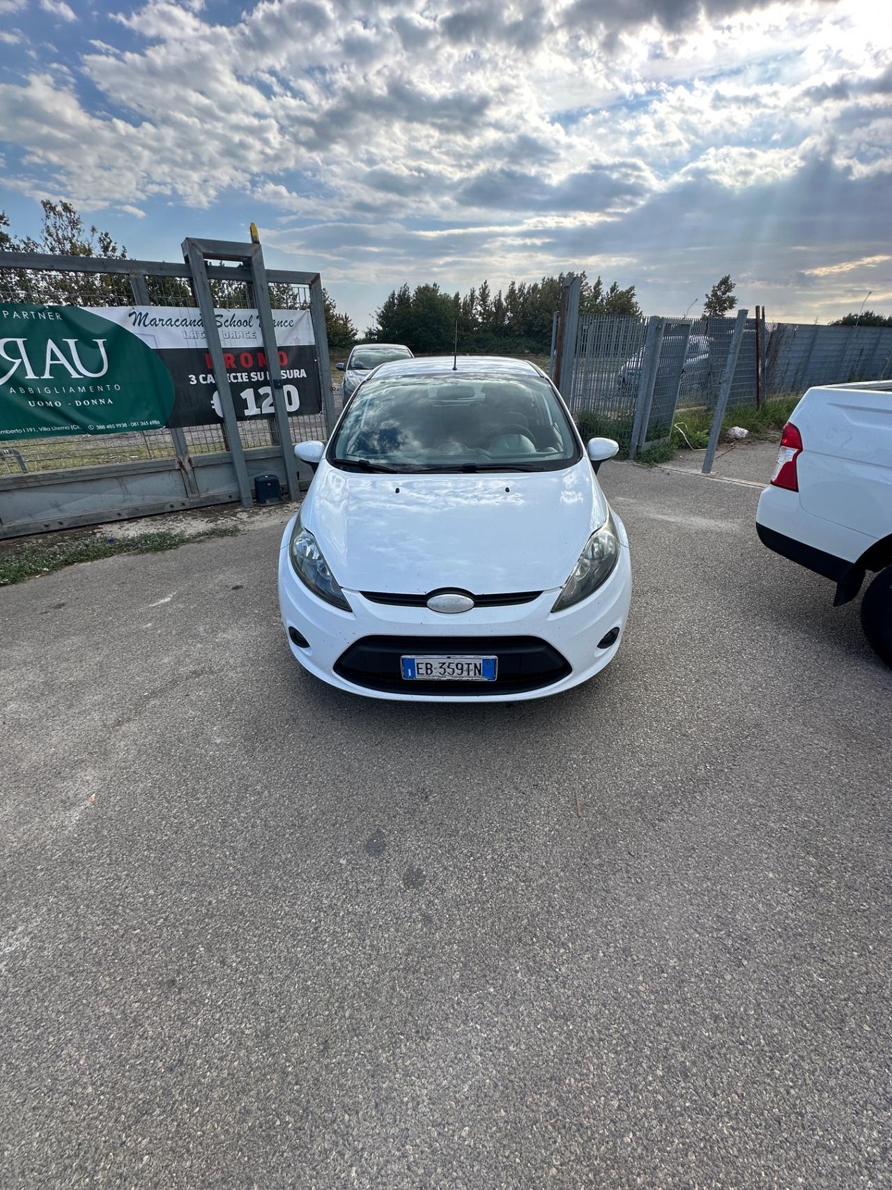 FORD FIESTA 1.4 GPL TITANIUM – 97 CV – 5 PORTE