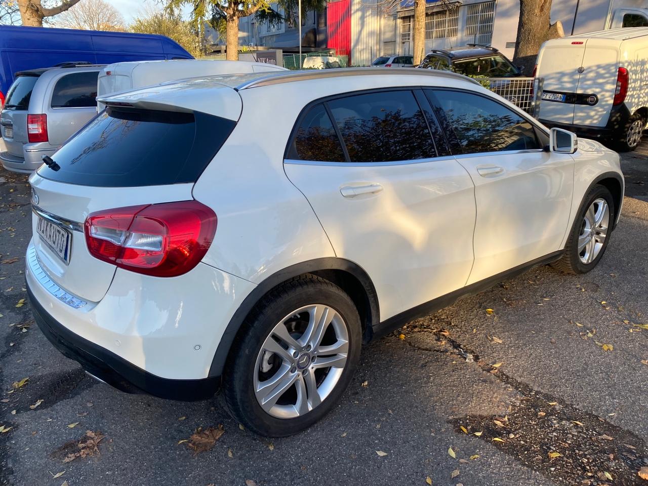 Mercedes-benz GLA 180 d Automatic Business