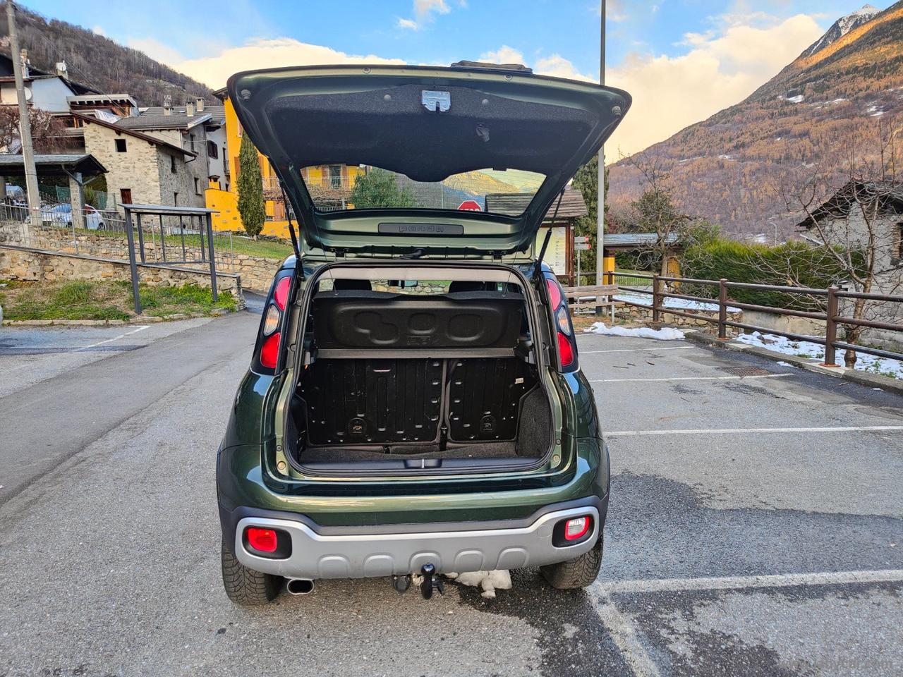 FIAT Panda Cross 4x4 GANCIO TRAINO