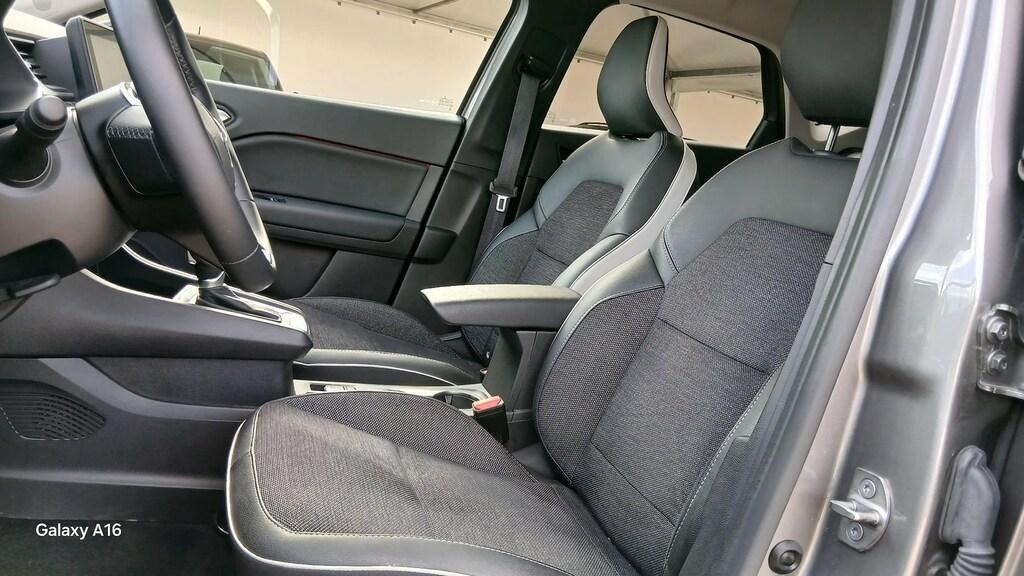 Renault Captur 1.6 Plug-in Hybrid Intens E-Tech Auto