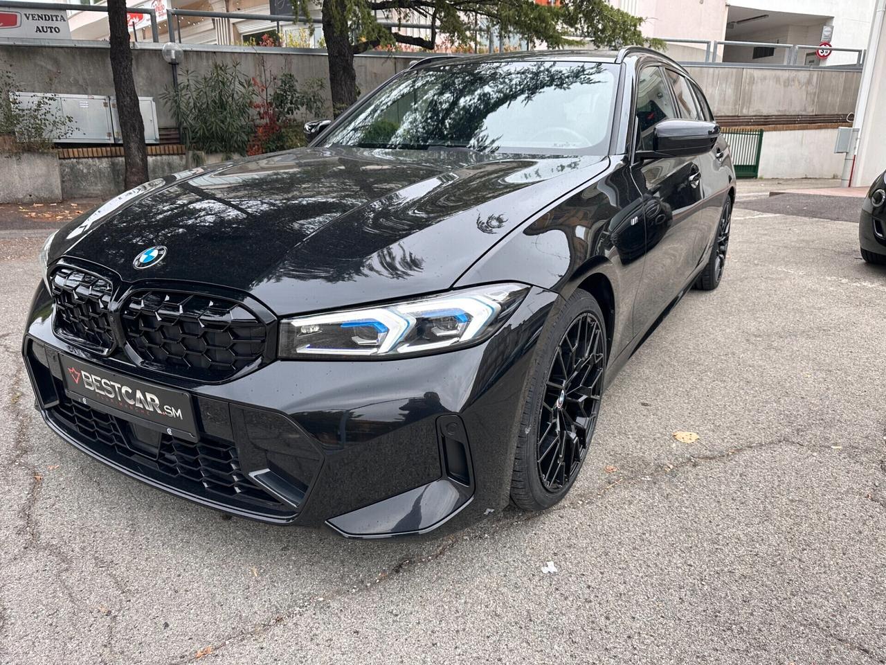 Bmw 318 d 48V Touring M Sport + R19 + BLACK PACK + FARI MATRIX + GANCIO TRAINO 320 + HEAD-UP