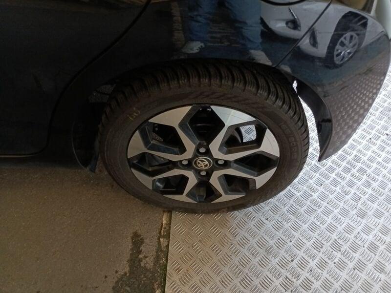 Toyota Aygo Aygo Connect 1.0 VVT-i 72 CV 5 porte x-fun