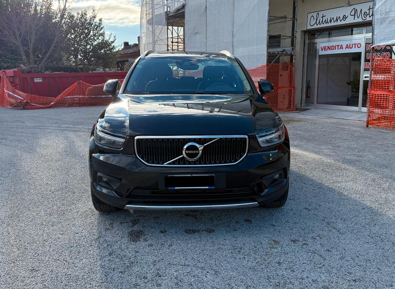 Volvo XC40 D4 AWD Geartronic Momentum