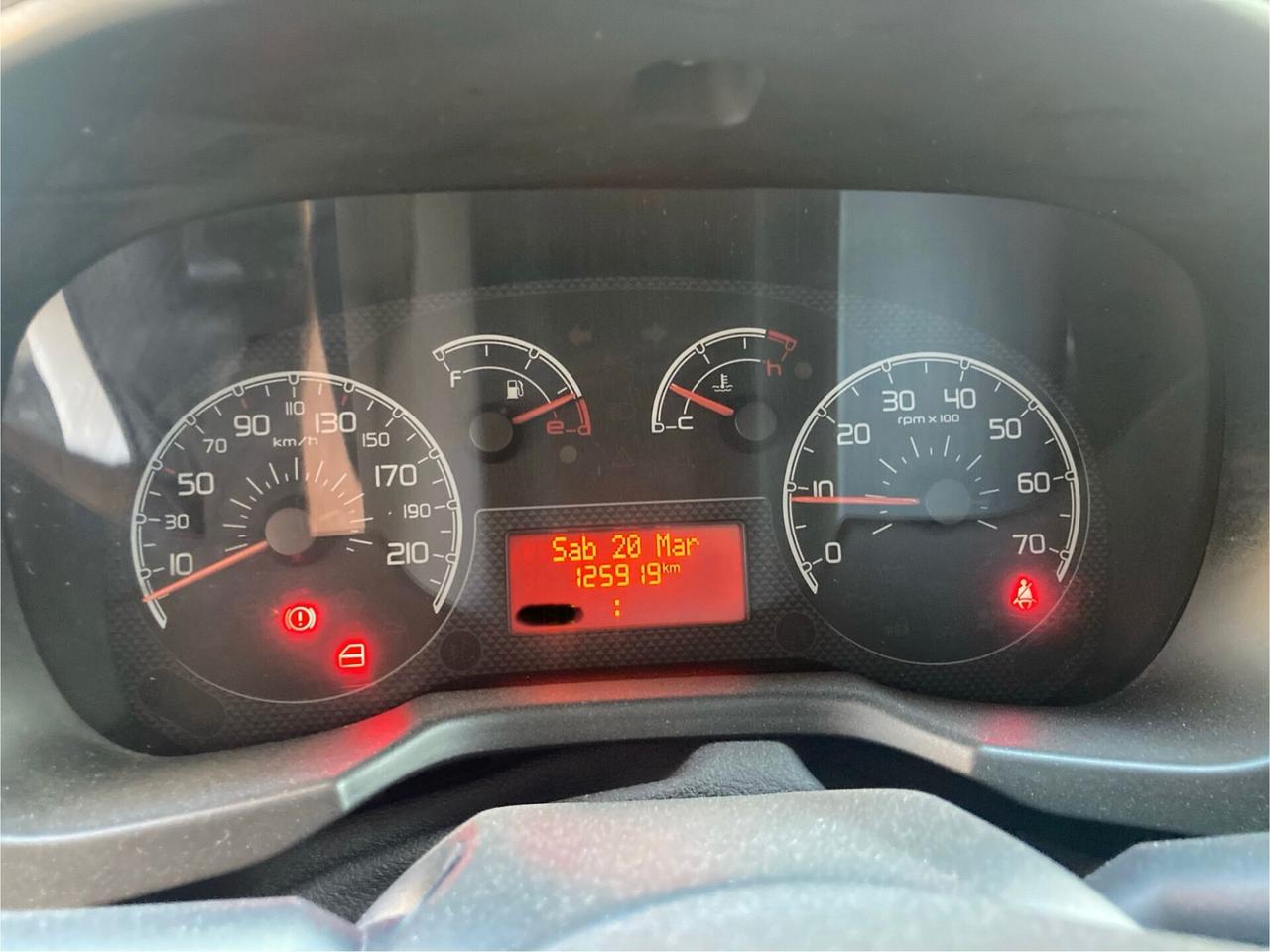 Fiat Fiorino 1.3 MJT - IDEALE X NEOPATENTATI - 2013