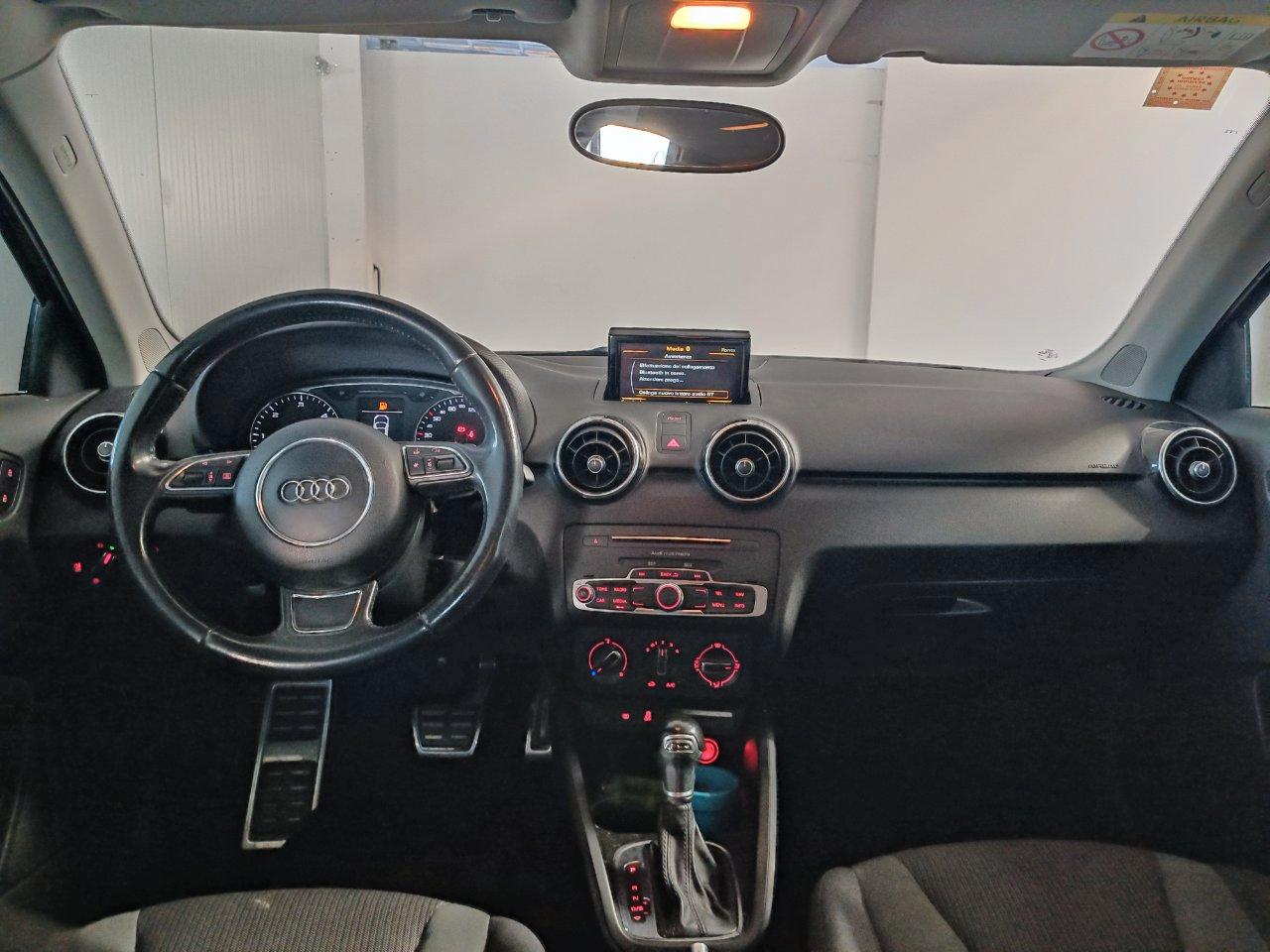 Audi A1 Sportback 1.4 tdi Metal s-tronic