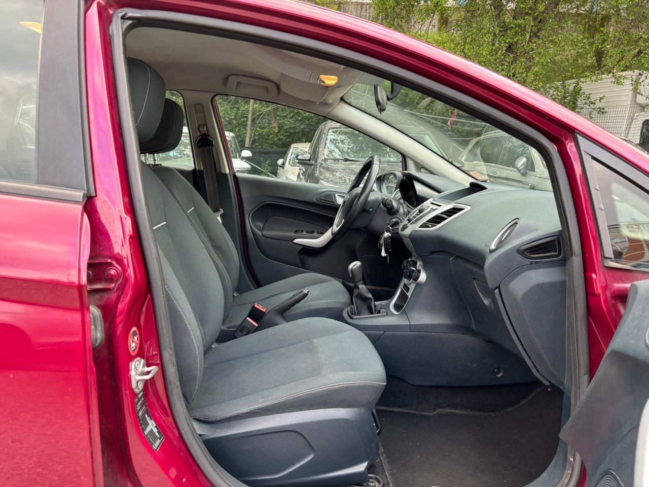 Ford Fiesta 1.4 TDCi 70CV 5 porte Titanium