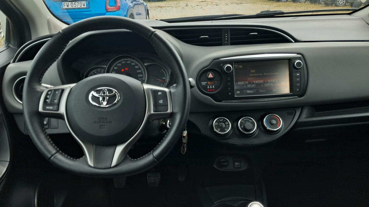 Toyota Yaris 1.0 5 porte Active