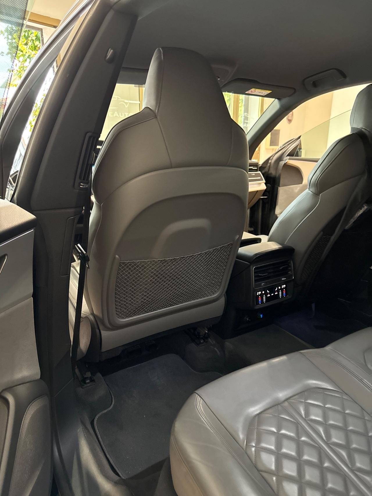 Audi Q8 45 TDI mhev Sport