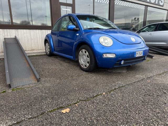 VOLKSWAGEN New Beetle 1.6