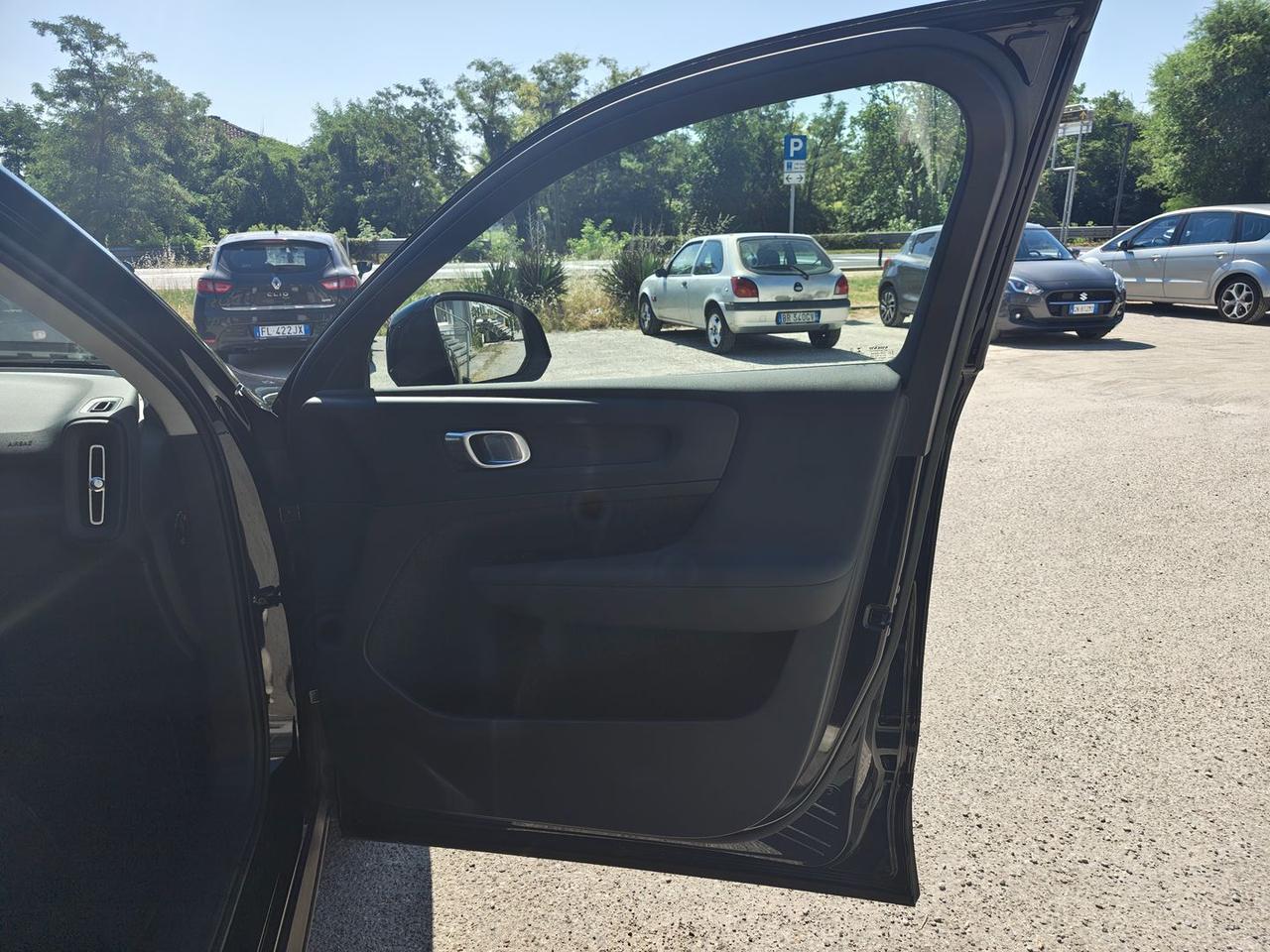 Volvo XC40 Essential T2 #11401
