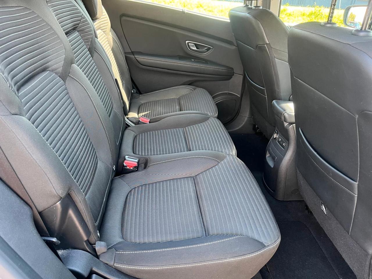 Renault Grand scenic TCe 140 CV