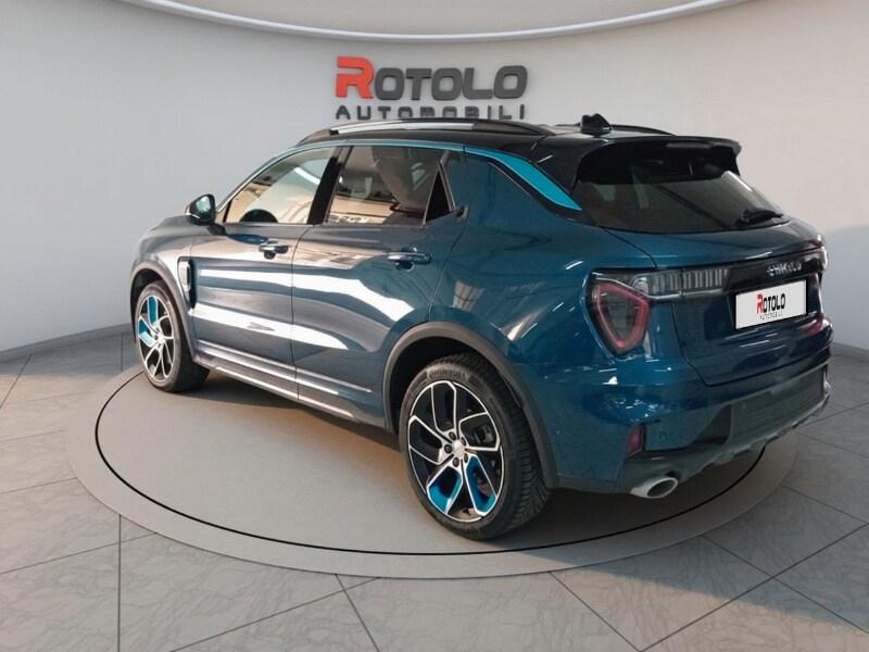 LYNK&CO 01 01 PHEV