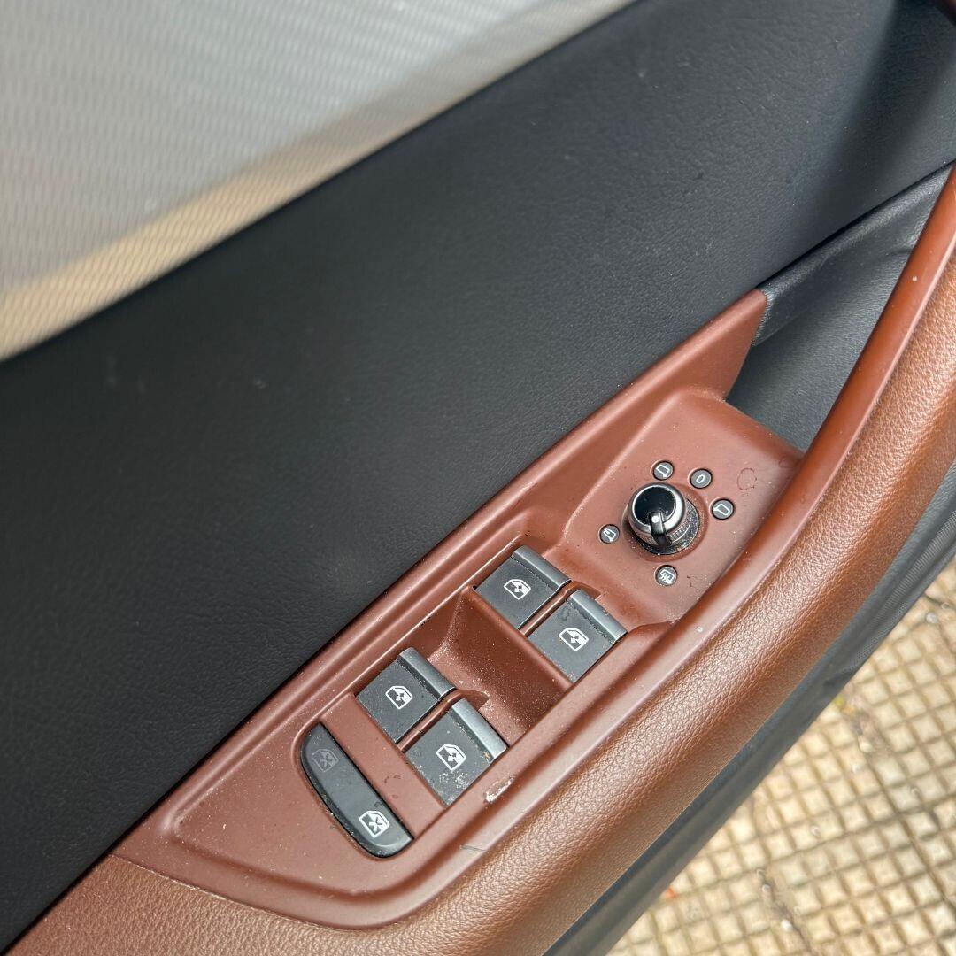 Audi A4 Avant 40 g-tron S tronic *METANO*
