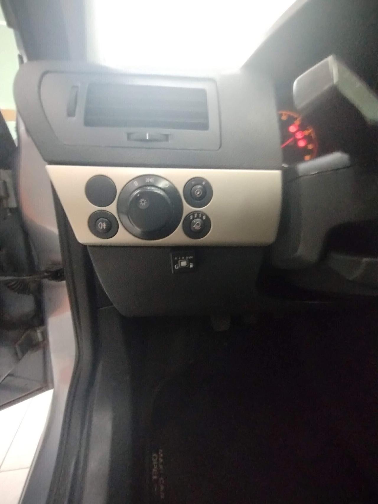 Opel Astra METANO solo 95.000KM