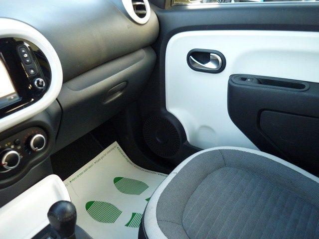 RENAULT Twingo SCe EDC Lovely