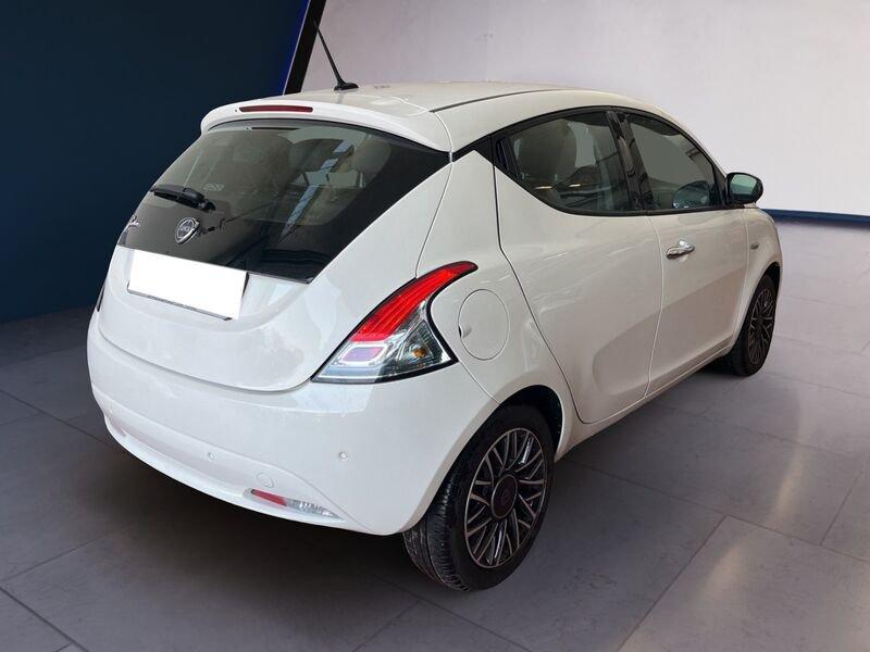 Lancia Ypsilon III 2015 1.2 Gold s&s 69cv my19