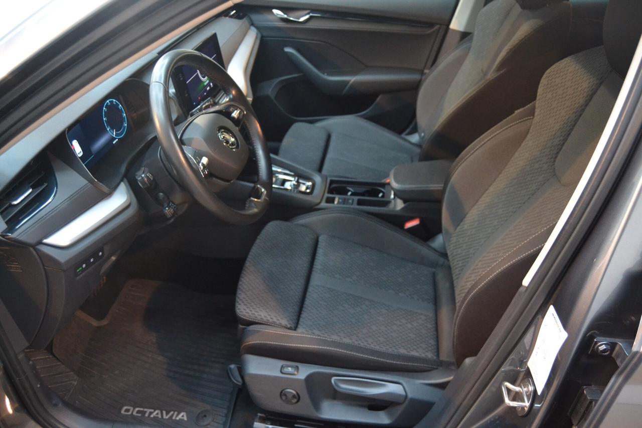 Skoda Octavia 2.0 TDI EVO SCR DSG Wagon Style