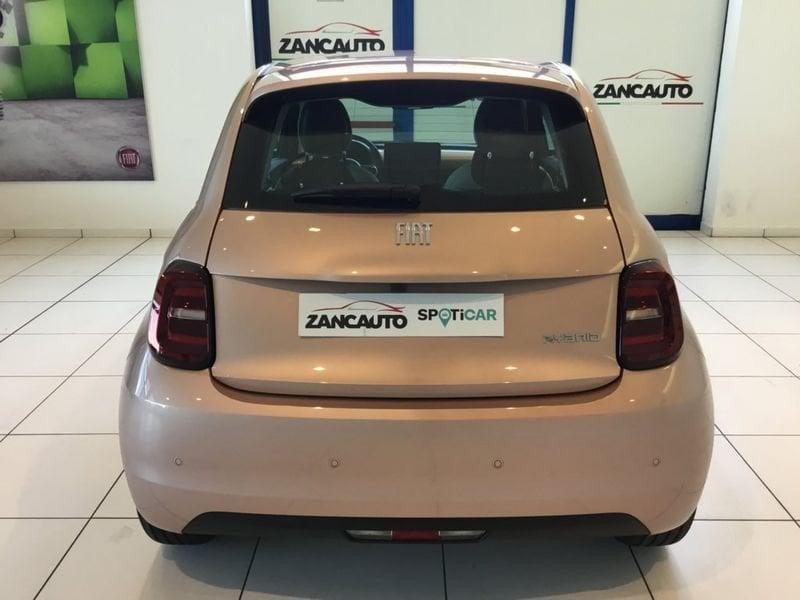 FIAT 500 Hybrid Hybrid Icon MY26 PACK COMFORT