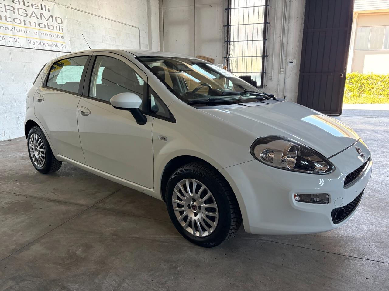 Fiat Punto 1.2 8V 5 porte 69Cv Gancio Traino