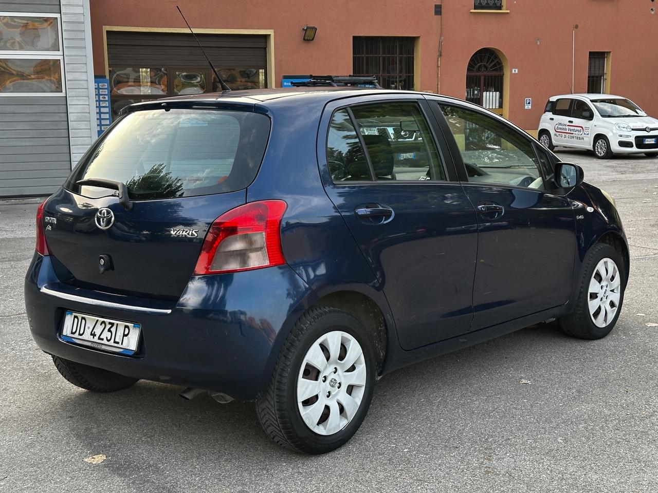 Toyota Yaris 1.4 D-4D 5 porte Sol