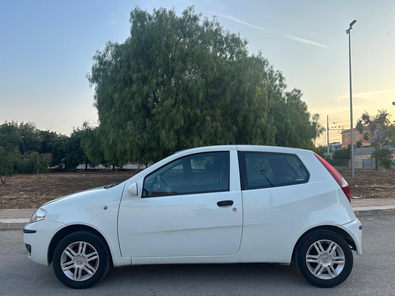 Fiat PUNTO 1.2 GPL 2010 - SOLO 157 MILA KM
