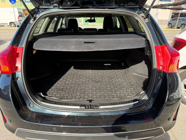 TOYOTA Auris Touring Sports 1.8 Hybrid Active Plus