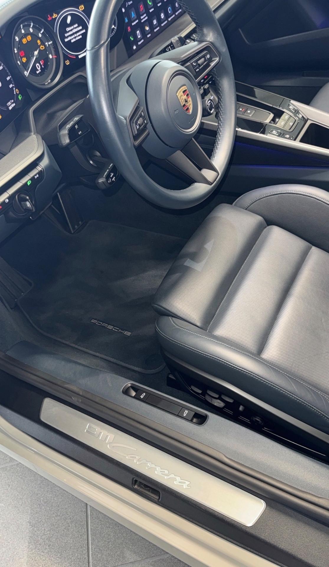 Porsche 911 Carrera Cabriolet