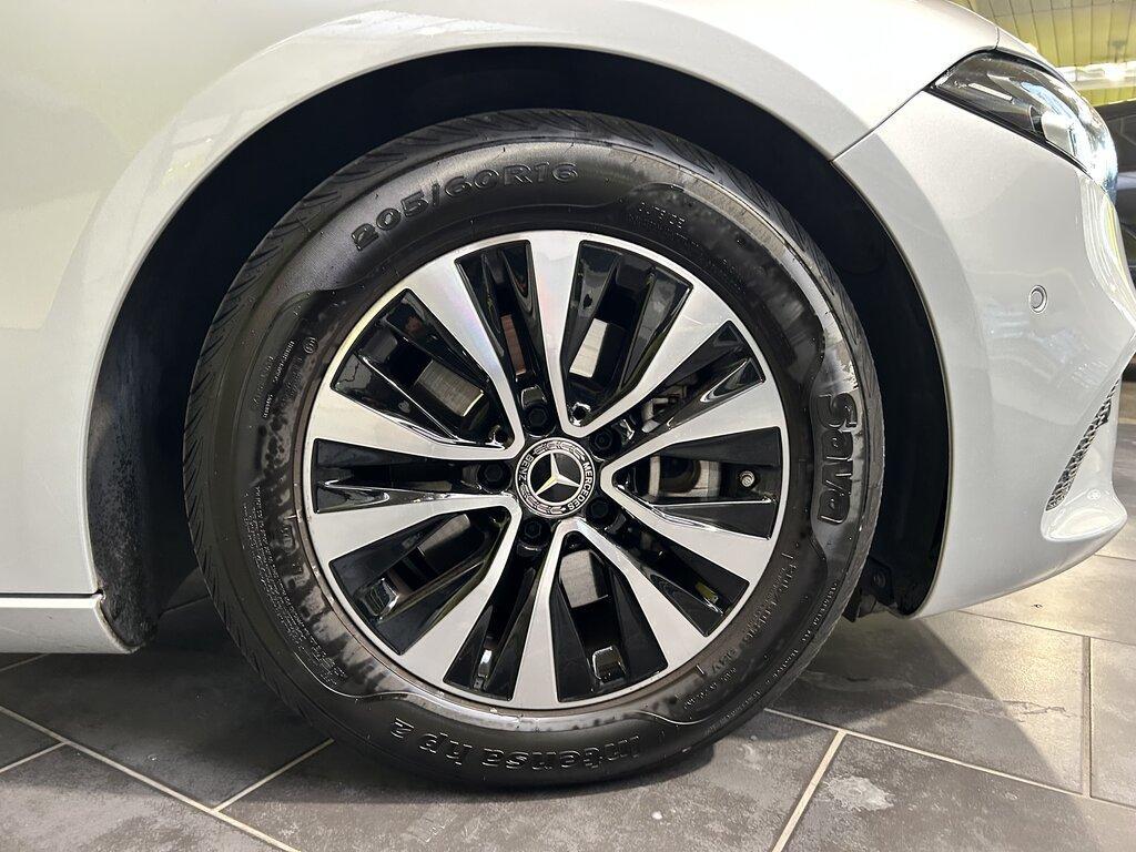 Mercedes Classe A 180 180 D Business 8G-DCT