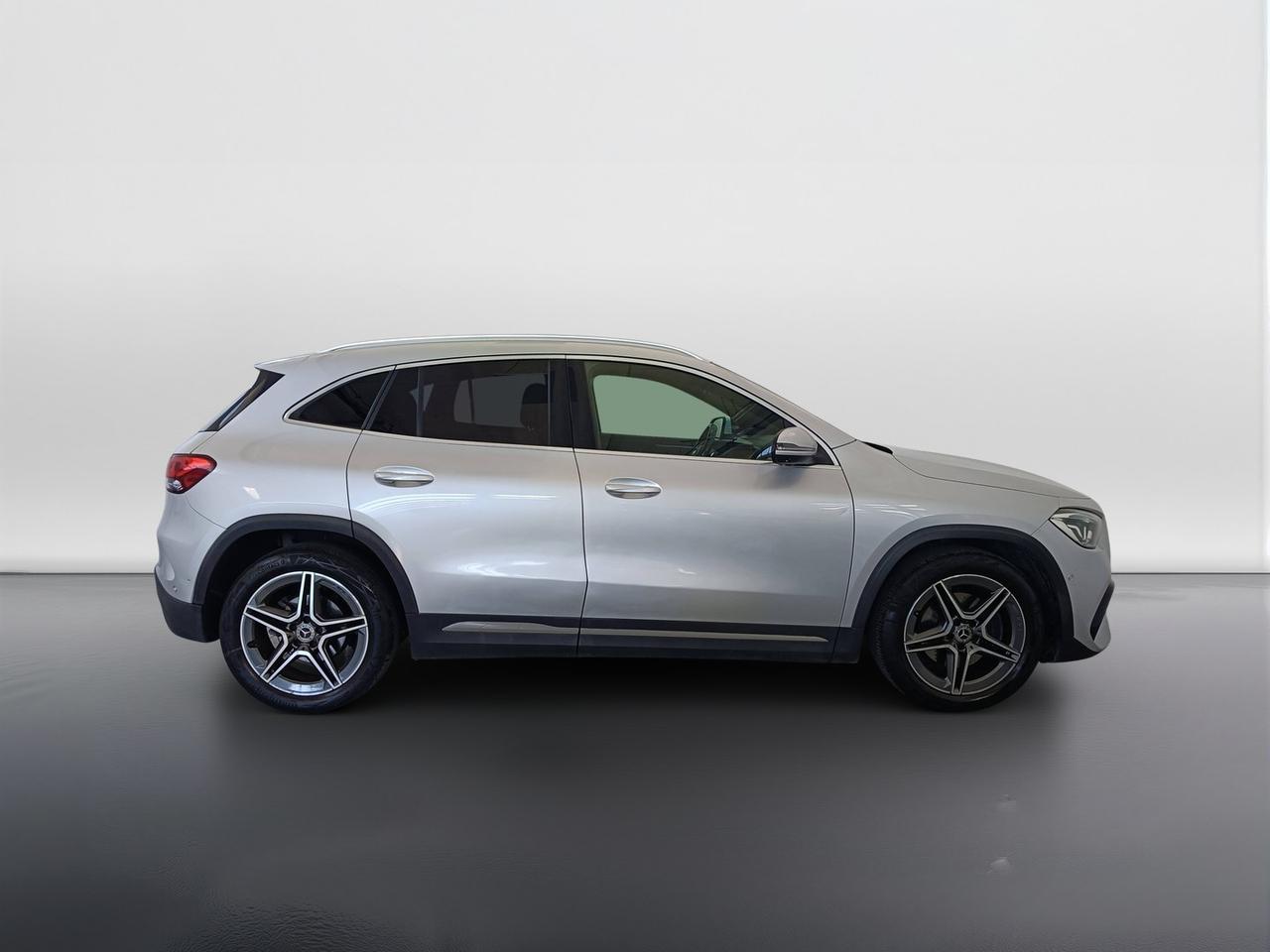 Mercedes-Benz GLA-H247 2020 - GLA 180 d Premium auto