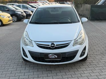 Opel Corsa 1.2 3 porte b-color