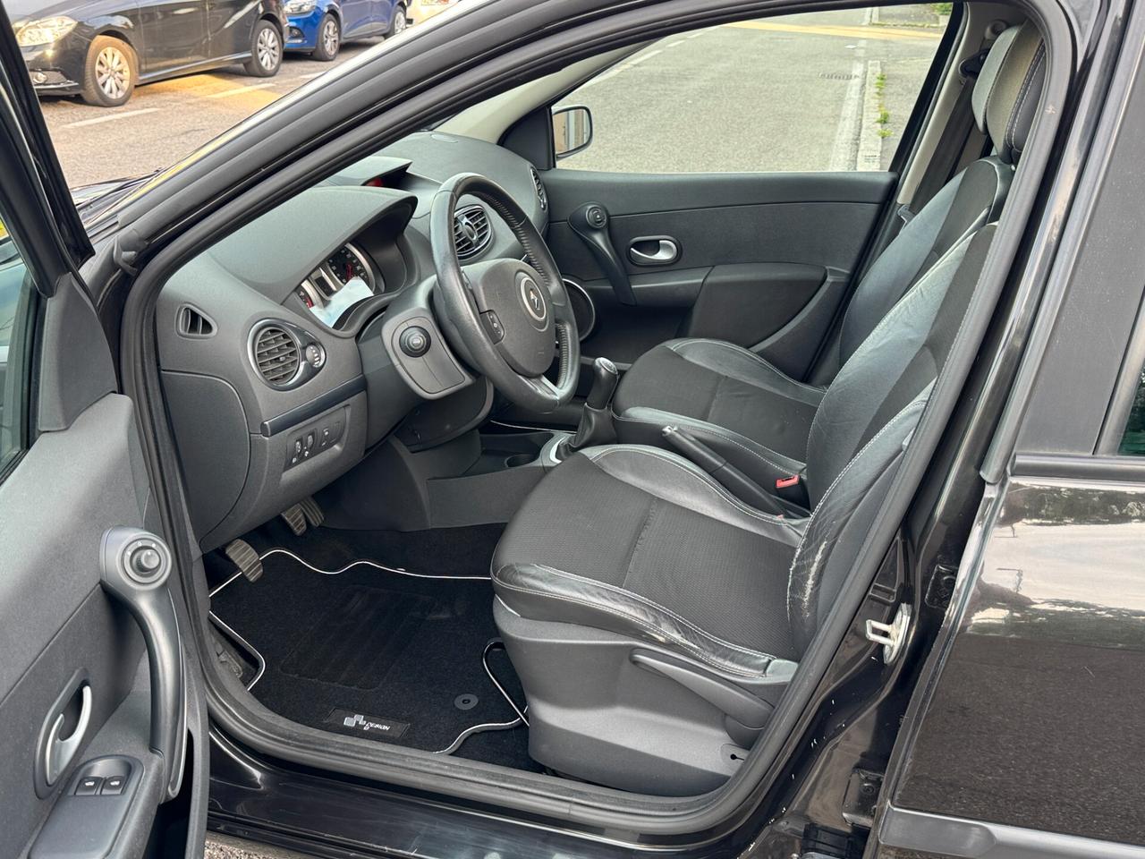 Renault Clio 1.2 16V 5 porte Luxe
