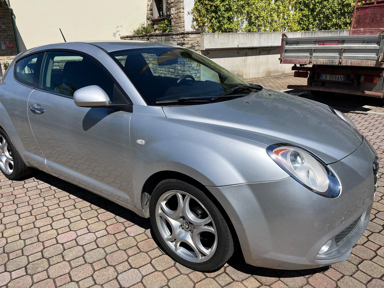 Alfa Romeo MiTo 1.4 105 CV M.air S&S Distinctive Sport Pack