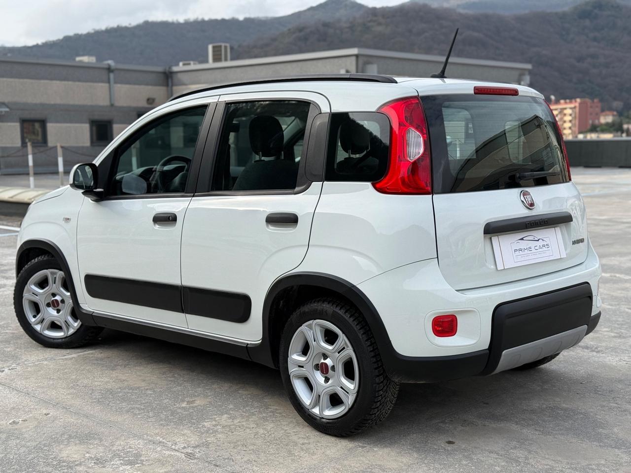 FIAT PANDA 1.0 BENZINA/IBRIDA 70cv PERFETTA