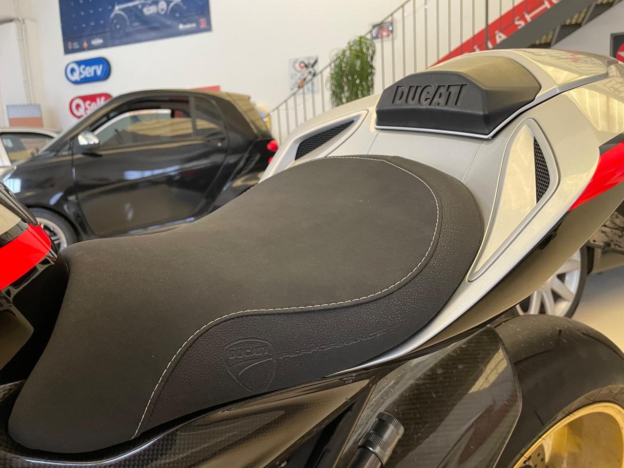 Ducati 1098 strettfighter