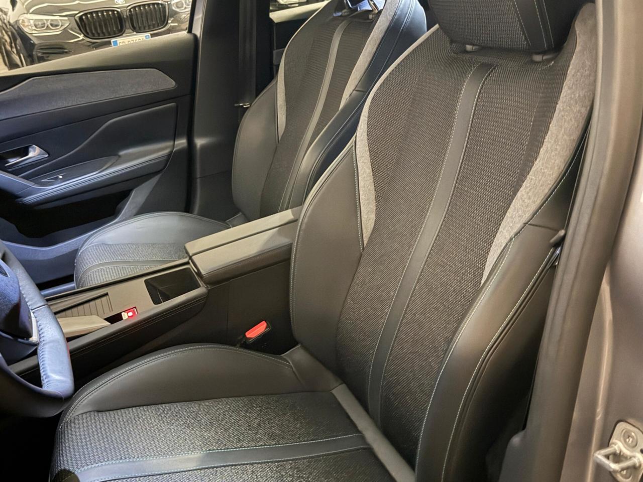 Peugeot 308 BlueHDi 130 S&S EAT8 Allure Pack