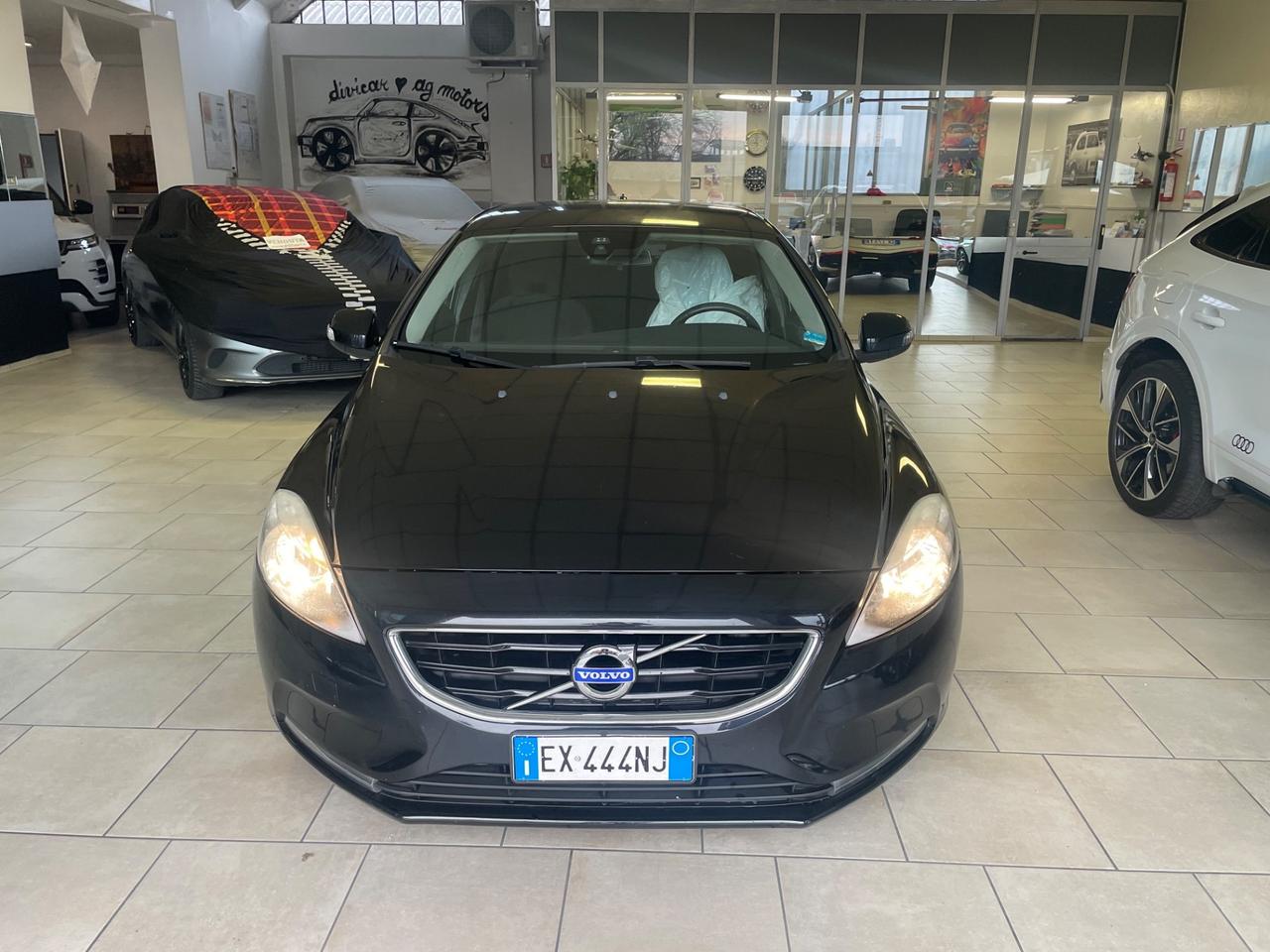 Volvo V40 D2 1.6 Momentum - Nessun vincolo -