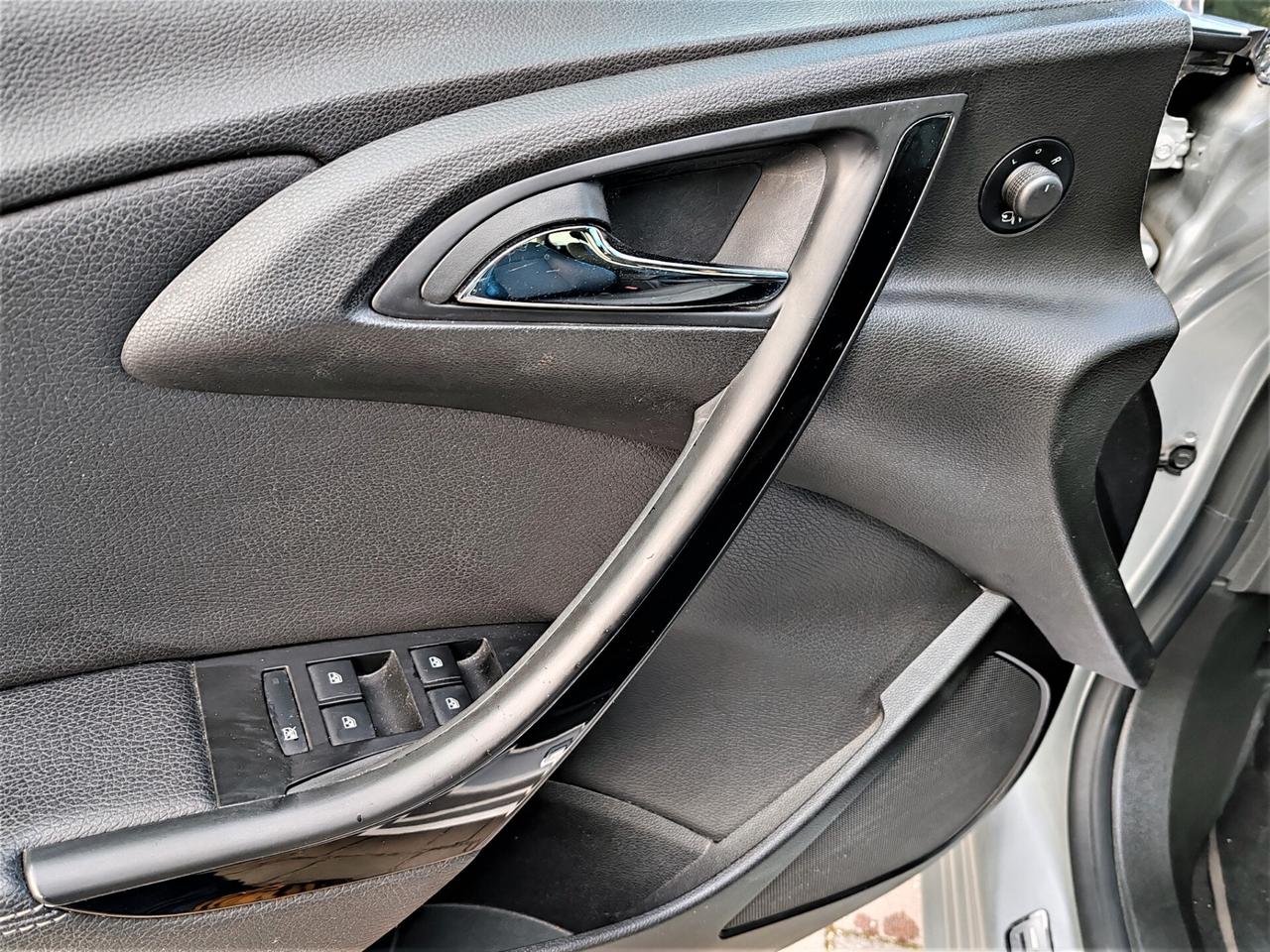 Opel Astra 1.6 CDTI 136CV S&S Sports Tourer Cosmo 2015