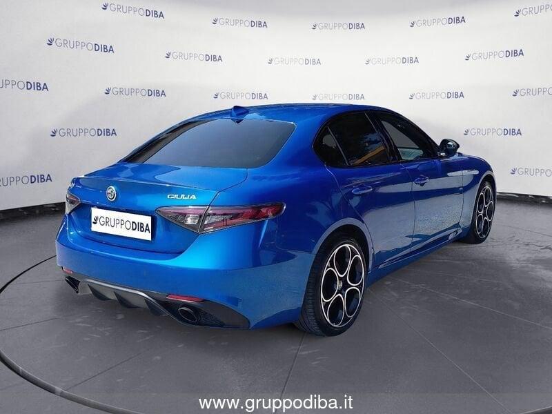 Alfa Romeo Giulia 2023 2.2 t Competizione Q4 210cv auto
