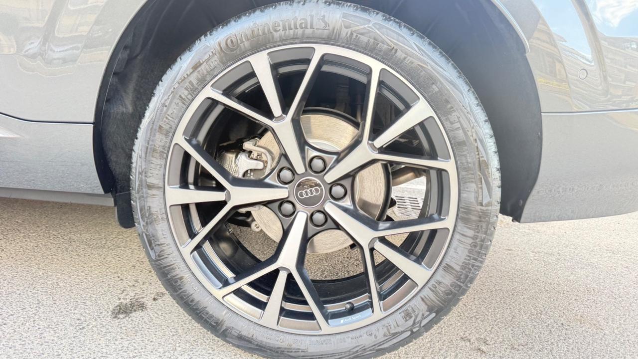 Audi Q3 SPB 35 TDI S tronic line edition LED TETTO MATRIX PACK AMBIENTE PDC PELLE CERCHI 20