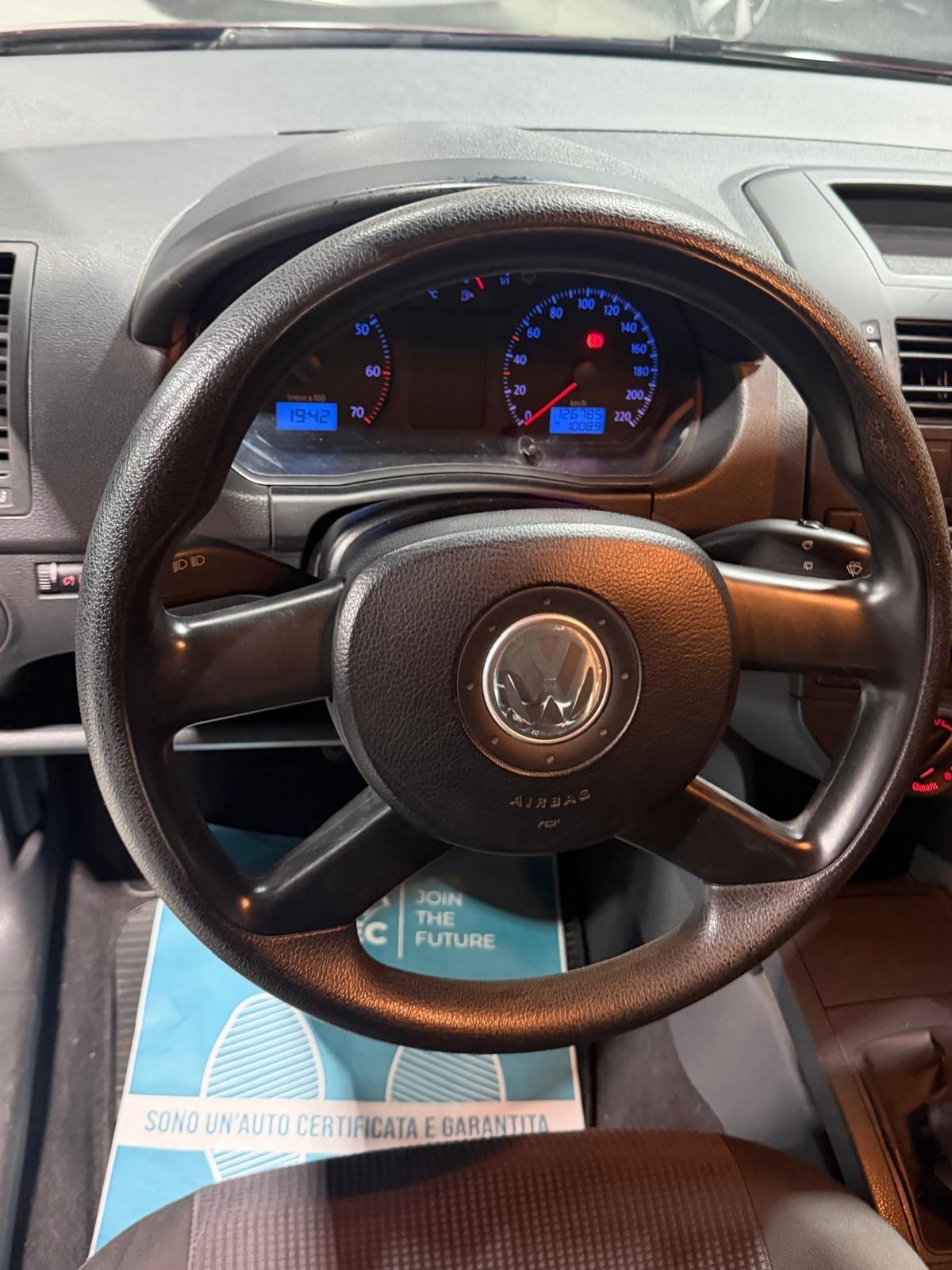 Volkswagen Polo Benzina Neopatentati 5 Posti